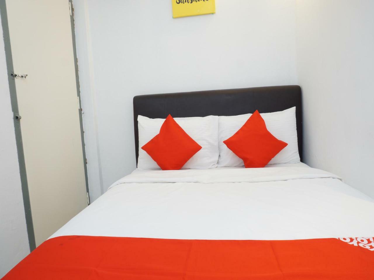 Oyo 90121 Summer House Bed & Cafe Kuala Lumpur Exterior photo